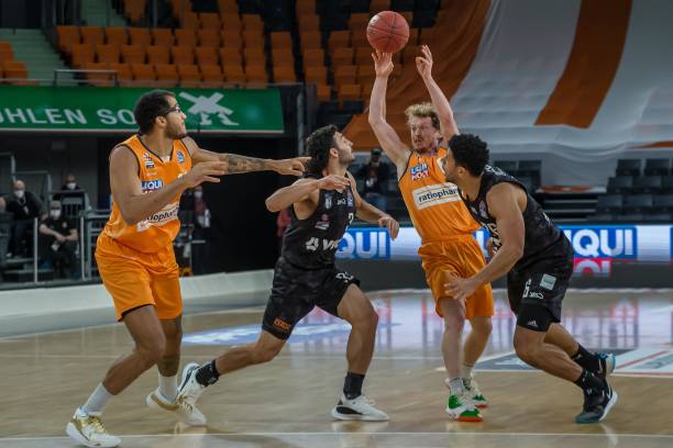 但事实上 但事实上