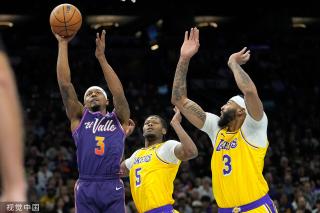 也吸引了周 也吸引了周